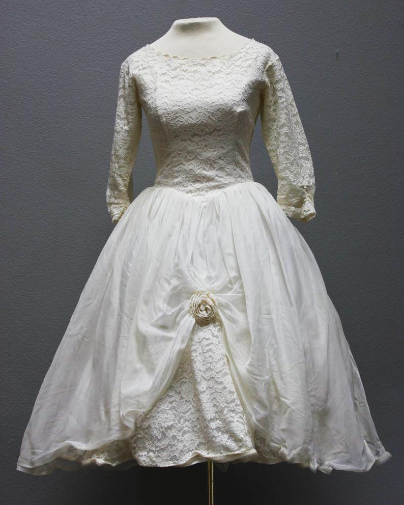 Gorgeous-1950s-Ivory-Lace-&-Chiffon-Vintage-Formal-Gown Gorgeous 1950s Ivory Lace & Chiffon Vintage Formal Gown