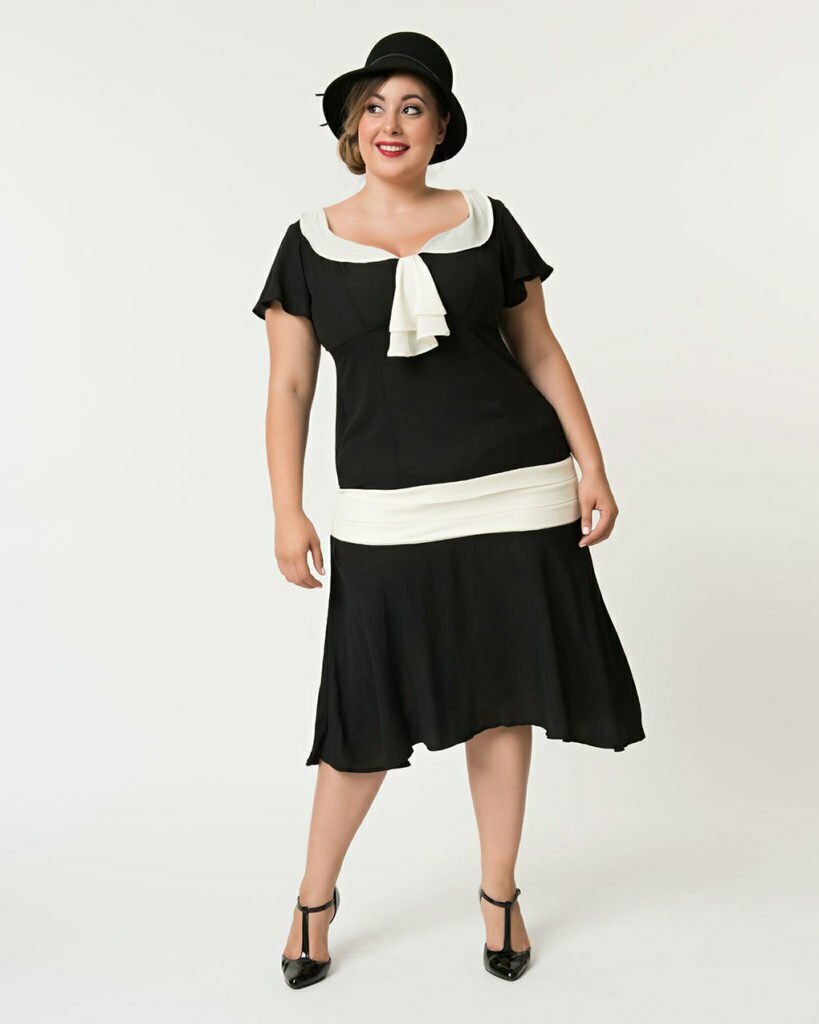 Unique Vintage Plus Size 1920s Black & Cream Wilshire Flapper Day Dress