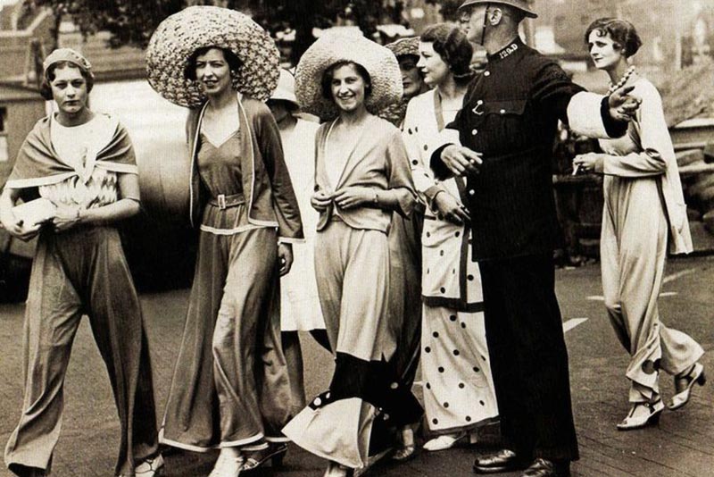 1930s beach pajamas