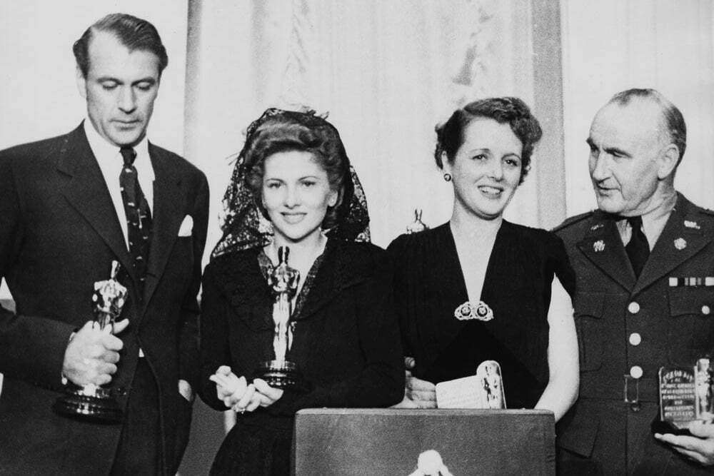 1940s Oscars fashion