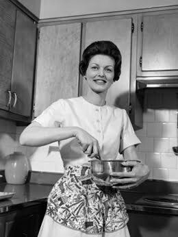 1960s housewife dress