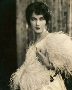 1920s Accessories Fashion