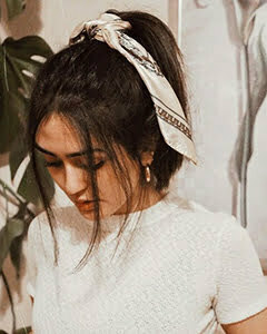 How To Style a Vintage Scarf