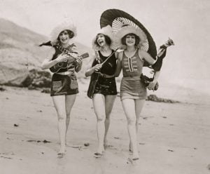 1920s--womenswimsuits-3