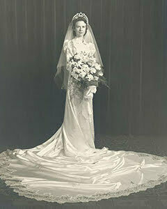 1940s wedding dress