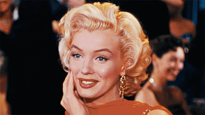 Short bouffant style: Elizabeth Taylor, Marilyn Monroe