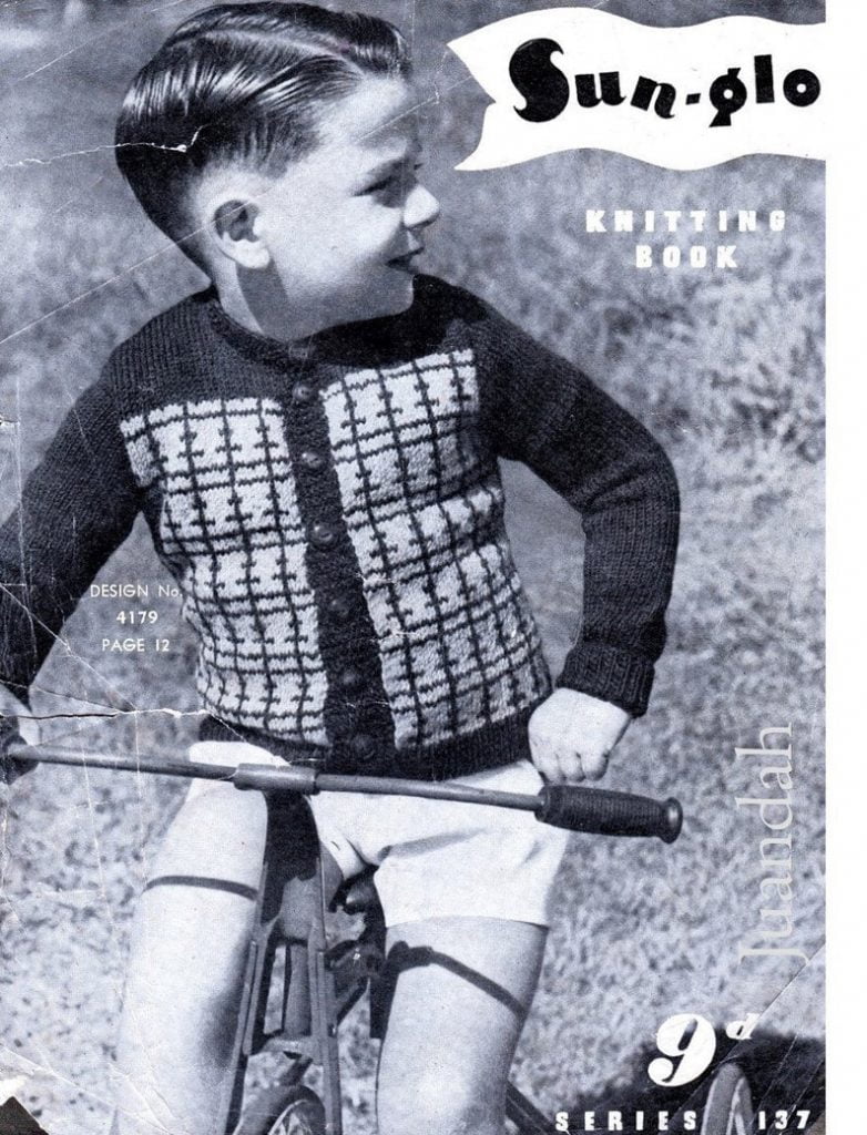 Book of 9 girls'  boys' knitting patterns 1940s image 0