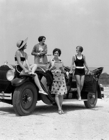 1920s-swimwear-2