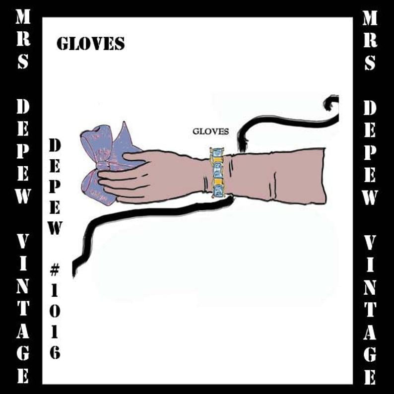 Vintage Sewing Pattern 1940's Ladies Gloves Long or Short image 0