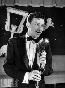 1940s-musician-Frank-Sinatra-3