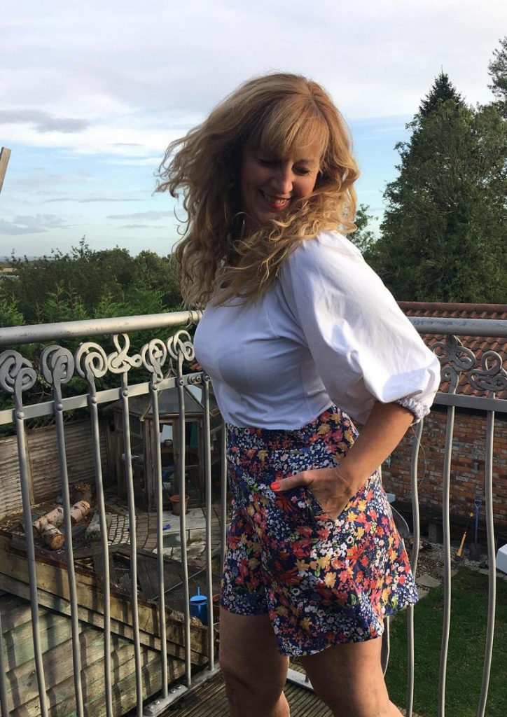 Vintage Inspired 1940's Style Sewing Pattern: Ladies image 0