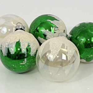 mica-in-vintage-Christmasornament-10