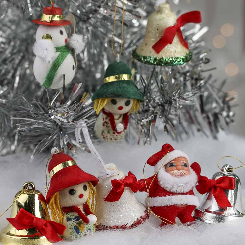 retro-christmas-ornament-0