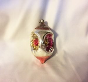 vintage-Antique-Plaster-Ornament-Caps-8