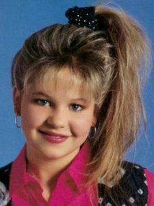 1980s Hairstyle for Long Hair: How to Style the Popular and Trendy  Hairstyles Easily - Vintage-Retro